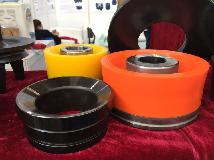 泥漿泵專用的純進口材料的 聚胺脂凡爾膠（PU）系列密封件產品