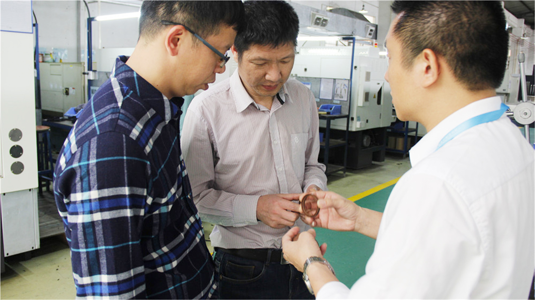 東晟密封件公司的密封件生產車間