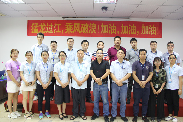 工程機械技術交流：東晟密封信心滿滿！1