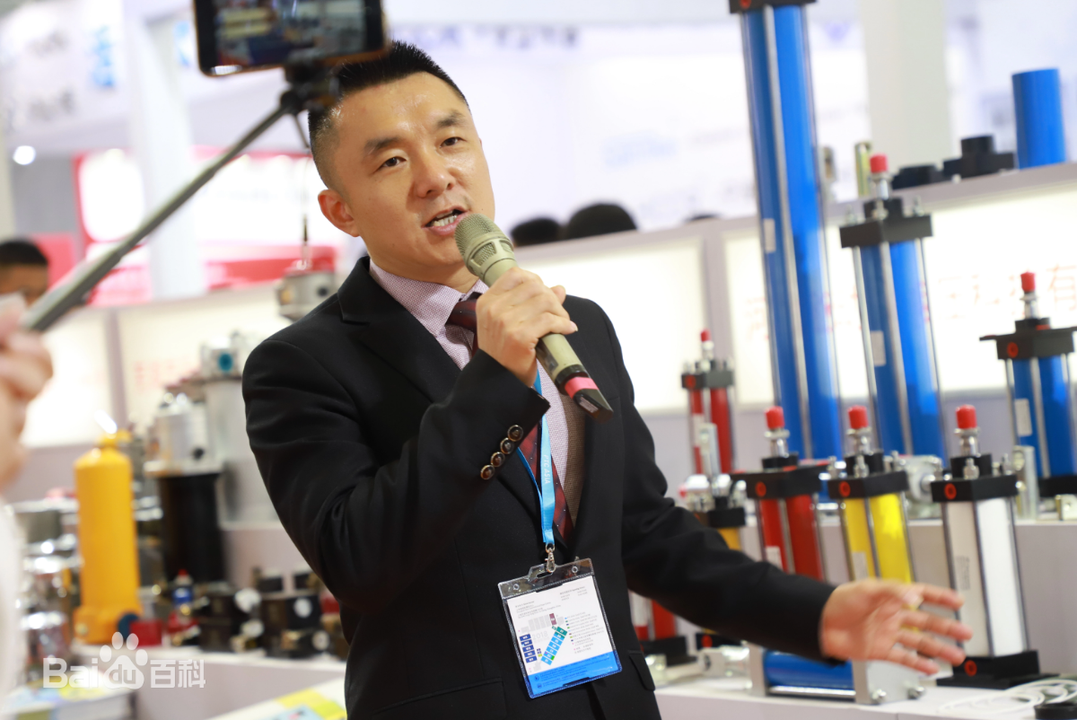 東晟密封胡燕林董事長:中國電子商務十大牛商 東晟密封胡燕林董事長:中國電子商務十大牛商