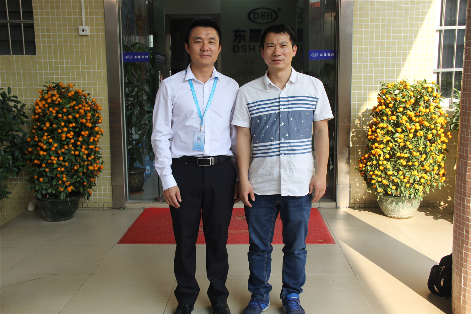 新能源行業(yè)客戶來訪東晟密封件公司實(shí)地參觀考察